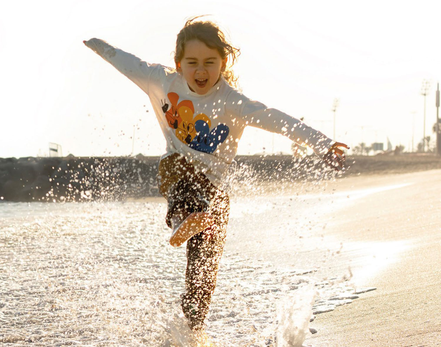 DESI-34693---LP-CAMPAMENTOS_1500x1200_ENGLISH_FUN-IMG (1)